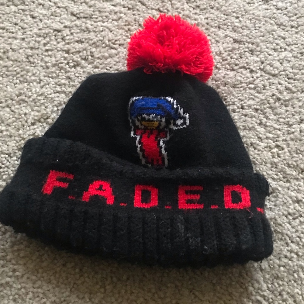 Beanie - Picture 2 of 3